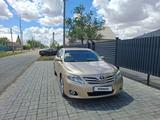 Toyota Camry 2010 годаүшін6 600 000 тг. в Атырау – фото 2