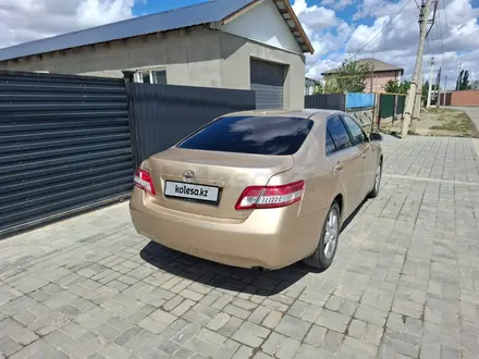 Toyota Camry 2010 года за 6 600 000 тг. в Атырау – фото 7