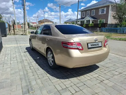 Toyota Camry 2010 года за 6 600 000 тг. в Атырау – фото 6