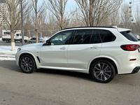 BMW X5 2022 года за 42 000 000 тг. в Астана