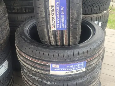 BRIDGESTONE TURANZA T005A 235/45 R18 94W за 72 000 тг. в Алматы