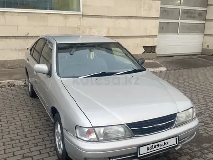 Nissan Sunny 1996 года за 990 000 тг. в Астана