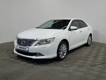 Toyota Camry 2013 года за 7 590 000 тг. в Алматы