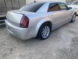 Chrysler 300C 2006 года за 4 200 000 тг. в Шымкент – фото 2