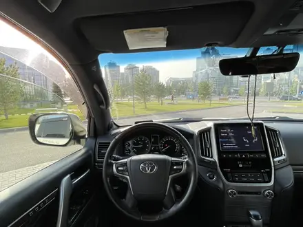 Toyota Land Cruiser 2017 года за 37 770 000 тг. в Алматы – фото 11