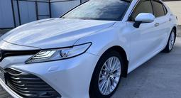 Toyota Camry 2018 года за 15 000 000 тг. в Атырау – фото 3