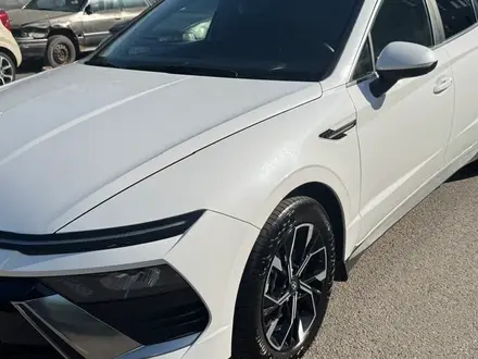 Hyundai Sonata 2024 года за 11 500 000 тг. в Алматы – фото 18