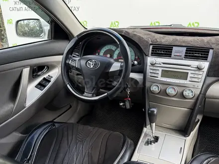 Toyota Camry 2011 года за 6 500 000 тг. в Семей – фото 14