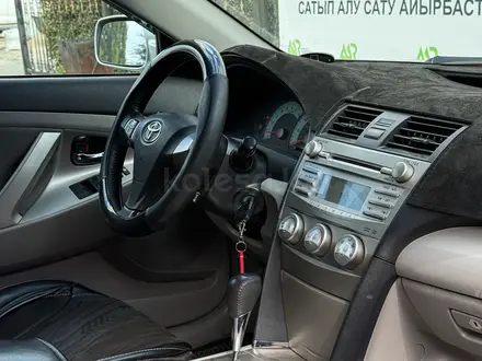 Toyota Camry 2011 года за 6 500 000 тг. в Семей – фото 10
