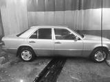 Mercedes-Benz E 220 1992 года за 2 400 000 тг. в Павлодар – фото 3