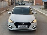 Hyundai Accent 2018 года за 7 800 000 тг. в Астана – фото 2