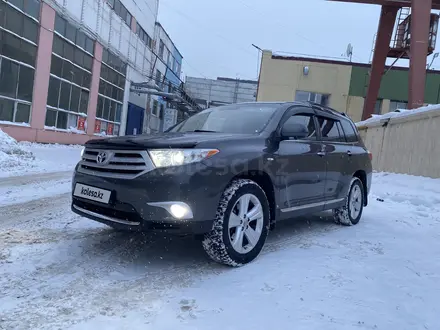 Toyota Highlander 2012 года за 11 750 000 тг. в Астана