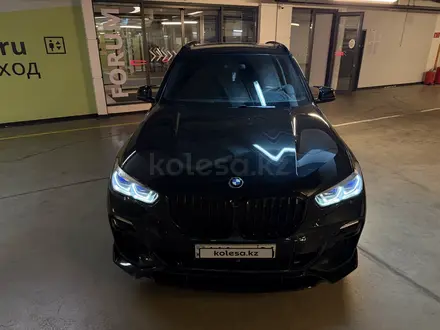 BMW X5 2019 года за 29 000 000 тг. в Алматы – фото 3