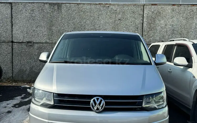 Volkswagen Multivan 2015 года за 17 500 000 тг. в Алматы