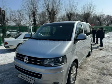 Volkswagen Multivan 2015 года за 17 500 000 тг. в Алматы – фото 4