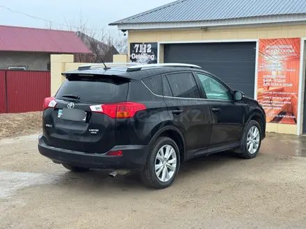 Toyota RAV4 2015 года за 10 500 000 тг. в Уральск – фото 6