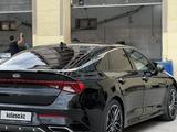 Kia K5 2021 года за 12 000 000 тг. в Актау – фото 4