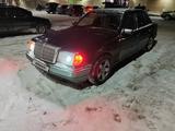 Mercedes-Benz E 230 1992 года за 1 150 000 тг. в Караганда – фото 3