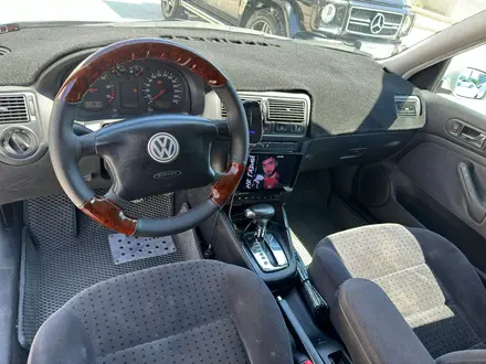 Volkswagen Golf 1998 года за 2 200 000 тг. в Актау – фото 5