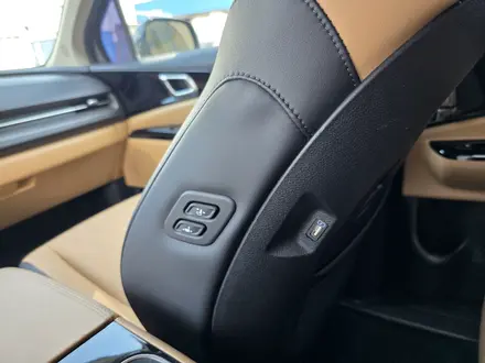 Kia Carnival 2023 года за 16 400 000 тг. в Алматы – фото 10