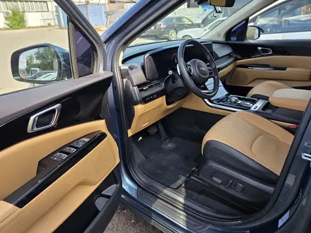 Kia Carnival 2023 года за 16 400 000 тг. в Алматы – фото 7