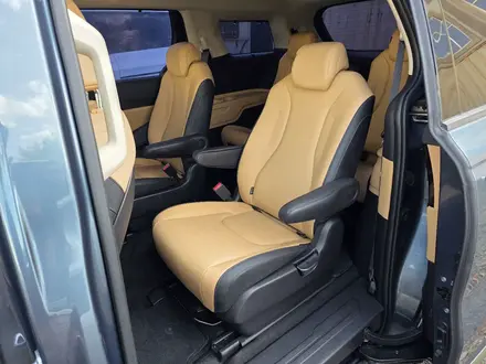 Kia Carnival 2023 года за 16 400 000 тг. в Алматы – фото 8