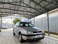 Volkswagen Golf 1993 годаүшін2 300 000 тг. в Алматы