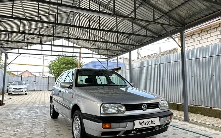 Volkswagen Golf 1993 года за 2 300 000 тг. в Алматы