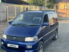 Toyota HiAce Regius, 1998