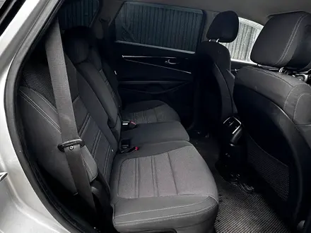 Kia Sorento 2015 года за 9 900 000 тг. в Алматы – фото 7