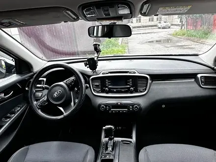 Kia Sorento 2015 года за 9 900 000 тг. в Алматы – фото 10