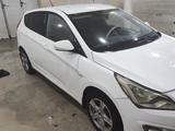 Hyundai Solaris 2015 года за 4 000 000 тг. в Актау – фото 3