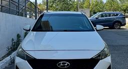 Hyundai Accent 2021 года за 7 250 000 тг. в Тараз – фото 2