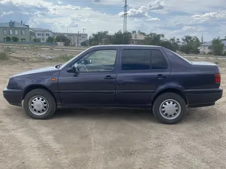 Volkswagen Vento 1993 года за 1 200 000 тг. в Сатпаев – фото 5