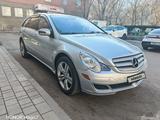 Mercedes-Benz R 500 2007 годаүшін10 500 000 тг. в Астана – фото 3