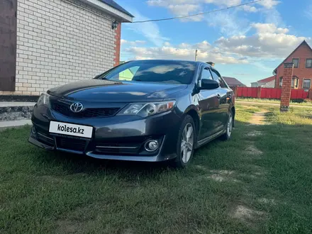 Toyota Camry 2012 года за 8 500 000 тг. в Актобе – фото 10