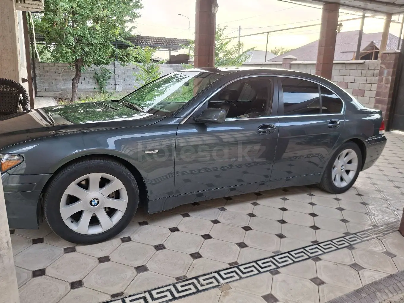 BMW 7 Series, 2002