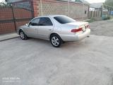 Toyota Camry 2000 года за 3 800 000 тг. в Жаркент – фото 3