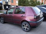 Volkswagen Golf 1995 года за 1 300 000 тг. в Астана – фото 3