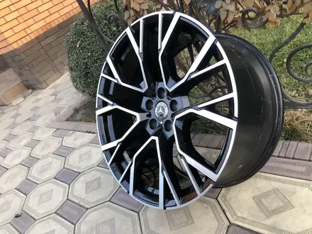 Оригинальные диски R21 BMW Stаr Sрokе 809 M для BMW X5 G05, BMW X6 G06 за 635 000 тг. в Алматы – фото 17
