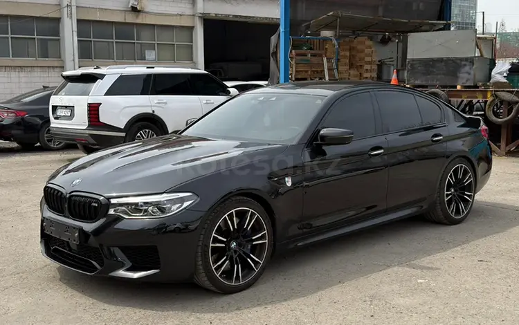 BMW M5 2018 года за 39 000 000 тг. в Алматы