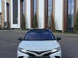 Toyota Camry 2019 года за 13 500 000 тг. в Тараз – фото 2