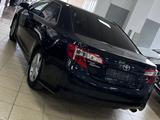 Toyota Camry 2014 года за 9 690 000 тг. в Актау – фото 4