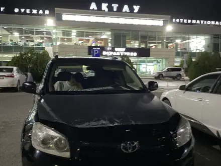 Toyota RAV4 2007 года за 5 220 000 тг. в Актау – фото 3