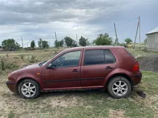 Volkswagen Golf, 1998