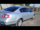 Volkswagen Passat 2005 годаүшін4 300 000 тг. в Караганда – фото 3