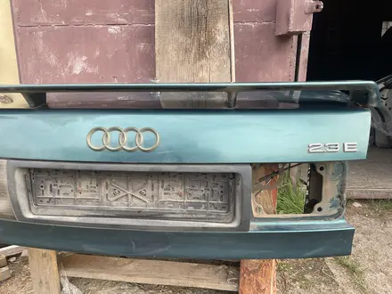 Крышка багажника со спойлером Ауди 80 б4. Audi 80 b4 за 35 000 тг. в Павлодар – фото 4