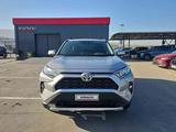 Toyota RAV4 2021 годаfor15 000 000 тг. в Алматы