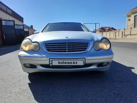 Mercedes-Benz C 240 2002 года за 4 200 000 тг. в Актау – фото 5