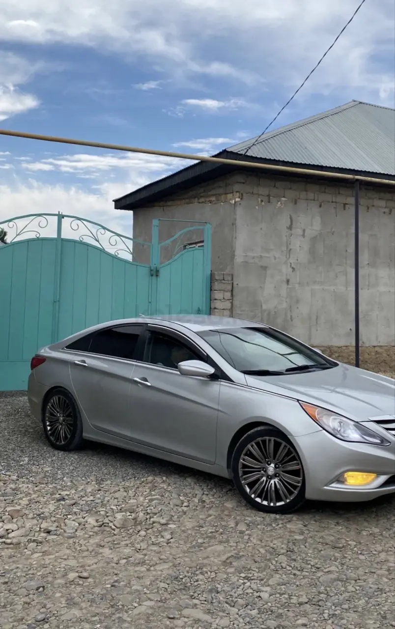Hyundai Sonata, 2012